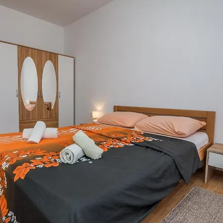 Apartment Sakoman Appartement Vir