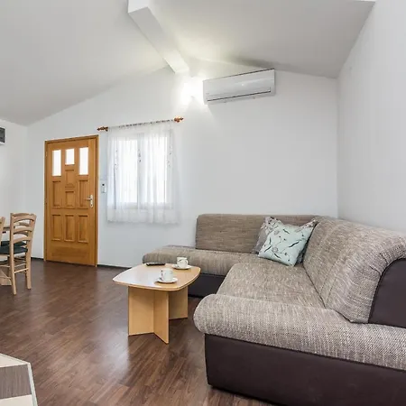 Apartamento Apartment Sakoman *