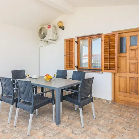 Apartamento Apartment Sakoman *